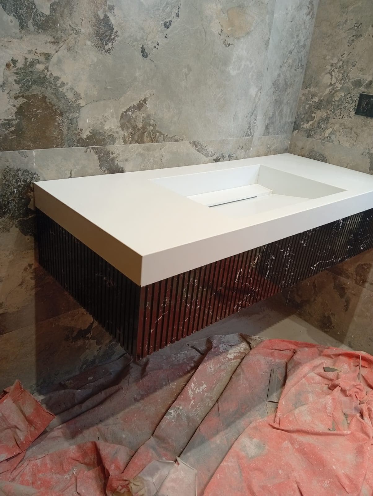 Fluted Marble Washbasin
